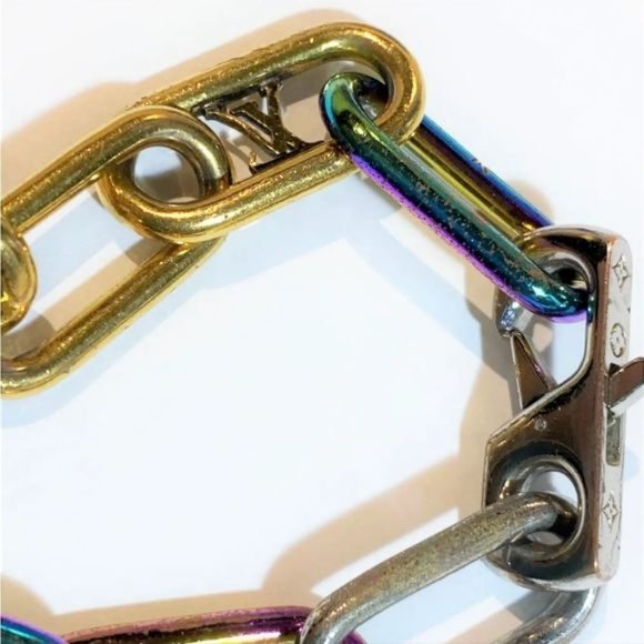 Louis Vuitton iridescent rainbow chain ⛓️ link bracelet - Picture 3 of 11